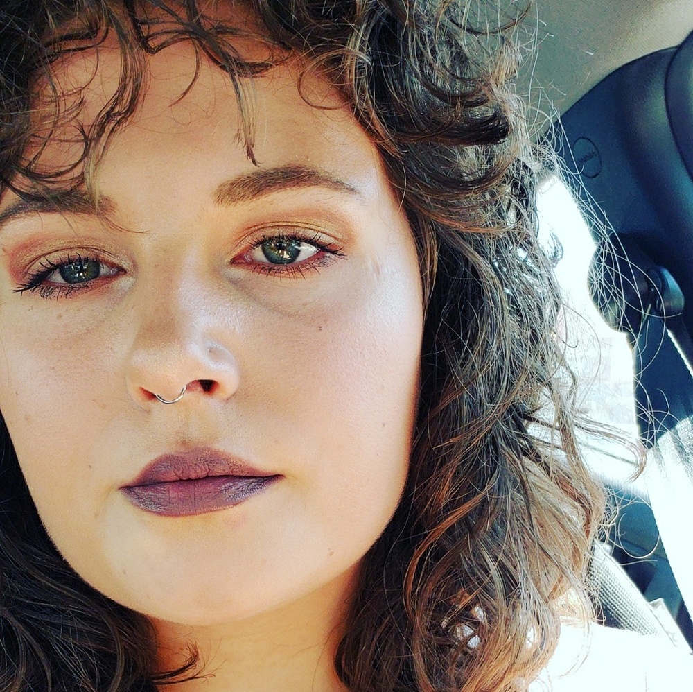 Meet your Posher, Alayna